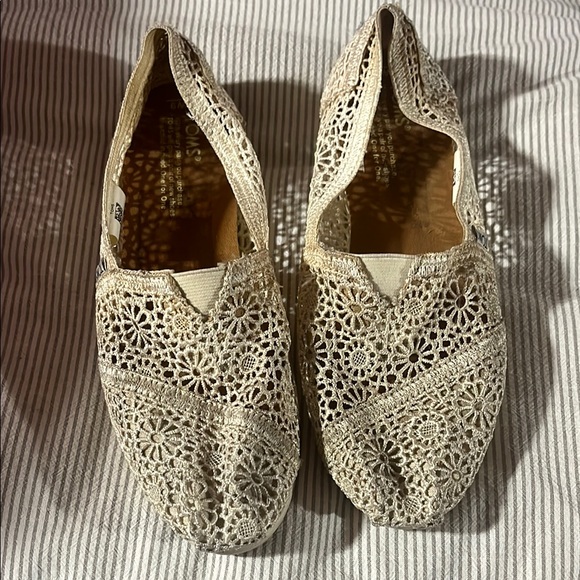 TOMS Women's Alpargata Moroccan Crochet Slip-On Shoes - Picture 1 of 4